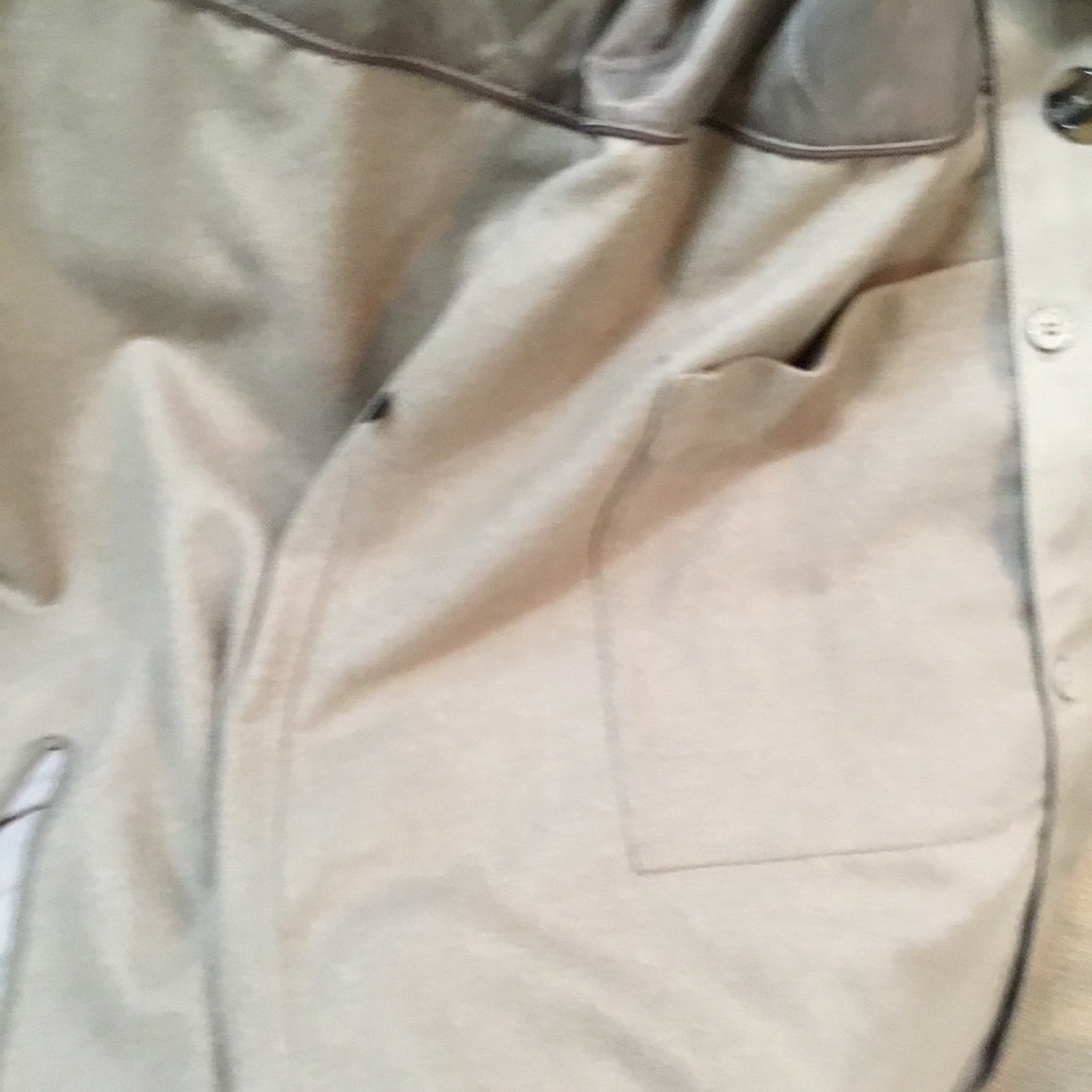 NWT $595 Joseph A Bank trench coat. - Picture 9 of 11